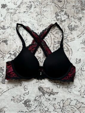 La senza - Push Up Black & Red Lace Front Clasp Bra